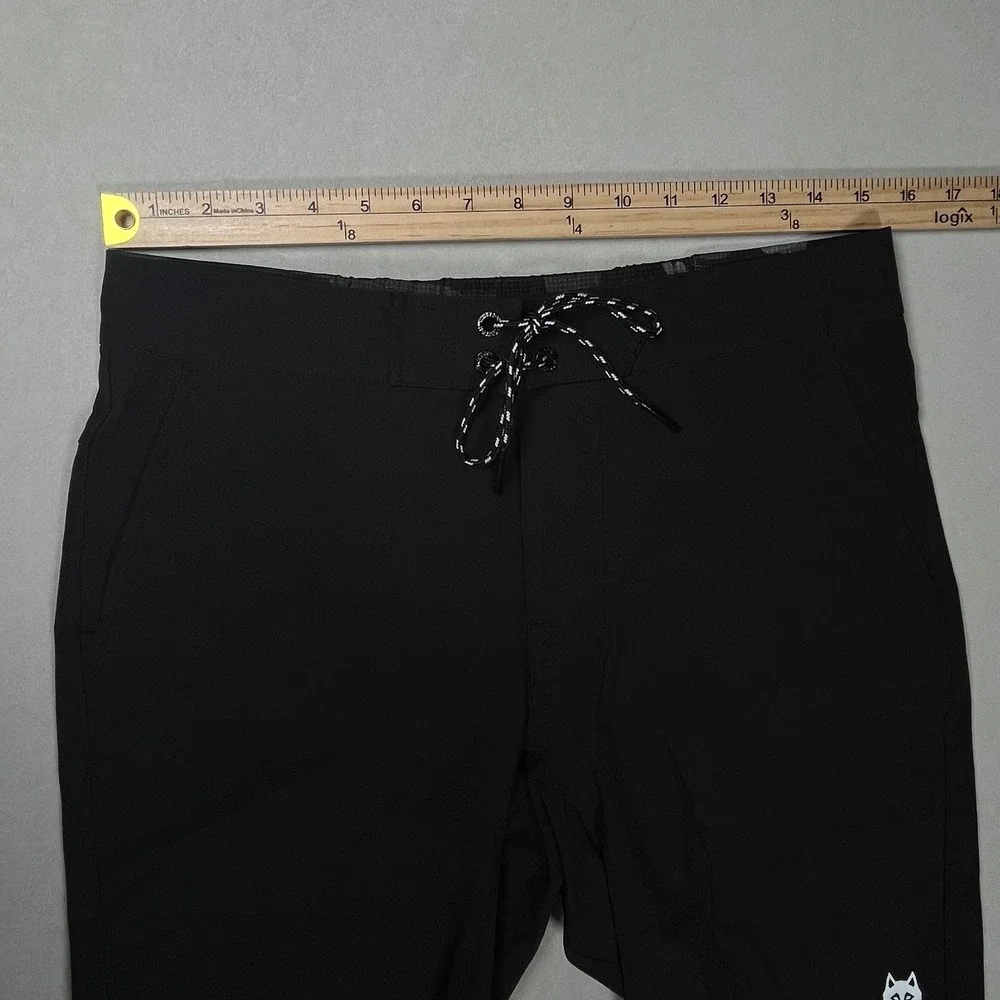 New Greyson Indian Wells Board Shorts Men 32 Black Lace Up Swim Beach Vacation